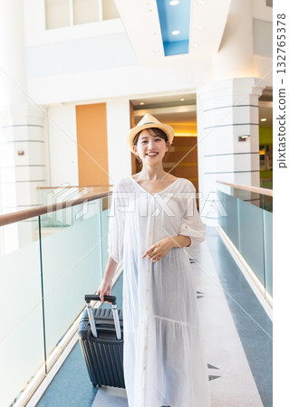 young woman traveling 132765378