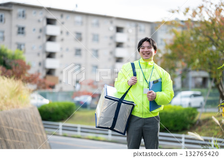 送貨員 送貨員 132765420