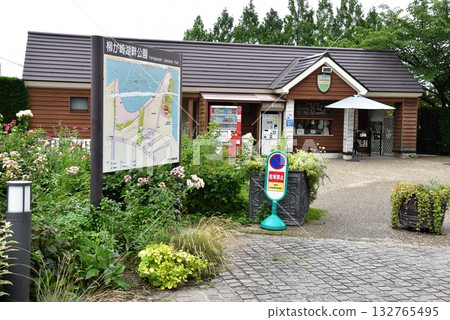 大津市柳崎湖濱公園資訊牌、英式花園入口和步道 大津市柳崎湖濱公園資訊牌、英式花園入口和步道 132765495