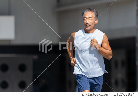 Senior man jogging Senior man jogging 132765934
