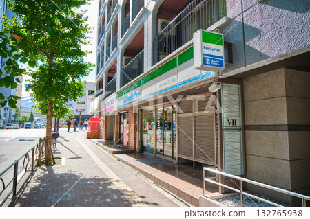 文京區、富坂下、Family Mart 文京小石川2丁目店附近 132765938