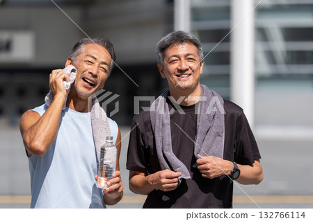 Senior man enjoying sports Senior man enjoying sports 132766114