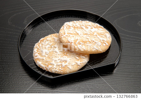 Japanese sweets, rice crackers 132766863