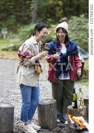 Families enjoying camping 132768162
