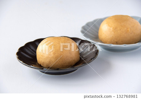 Onsen manju on a plate 132768981
