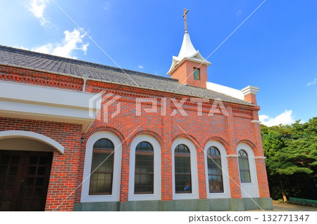 【長崎縣】晴朗日子裡的今知浦天主教堂（福江島，五島列島） 132771347