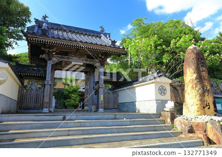 【長崎縣】晴空中的大寶寺(福江島,五島列島) 【長崎縣】晴空中的大寶寺(福江島,五島列島) 132771349