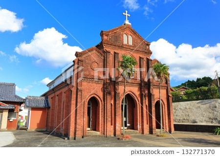 【長崎縣】晴朗日子裡的楠原天主教堂（五島列島福江島） 132771370