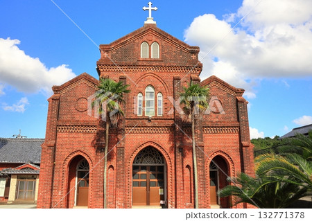 【長崎縣】晴朗日子裡的楠原天主教堂（五島列島福江島） 132771378