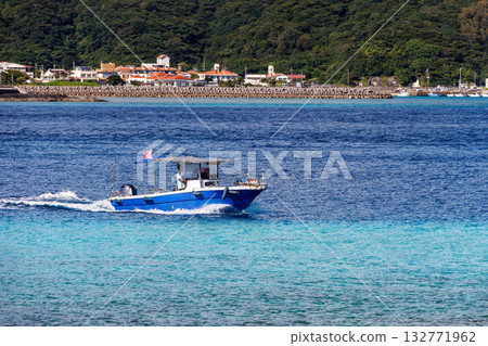 Ferry to the uninhabited island of Zamami Island. You can go to Amuro Island, Kabi Island, and Agenashiki Island. Zamami Port, Zamami Island, Kerama Islands, Shimajiri District, Okinawa Prefecture Ferry to the uninhabited island of Zamami Island. You can go to Amuro Island, Kabi Island, and Agenashiki Island. Zamami Port, Zamami Island, Kerama Islands, Shimajiri District, Okinawa Prefecture 132771962