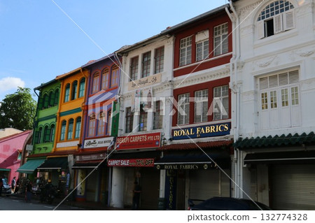 Arab Street, a symbol of Singapore's multi-ethnic nation 132774328