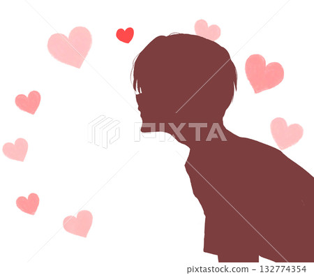 男人即將親吻夏日心型剪影 男人即將親吻夏日心型剪影 132774354