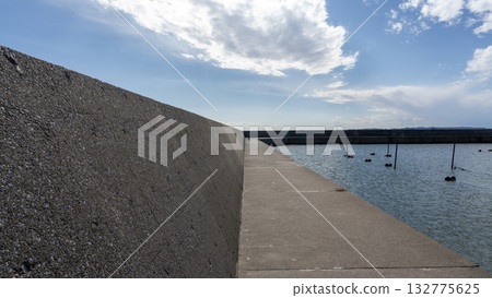 防波堤（千葉縣富津市） 132775625