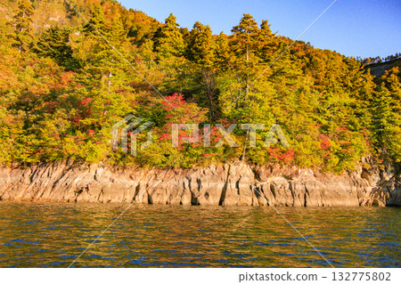 Lake Okutadami excursion course autumn 132775802