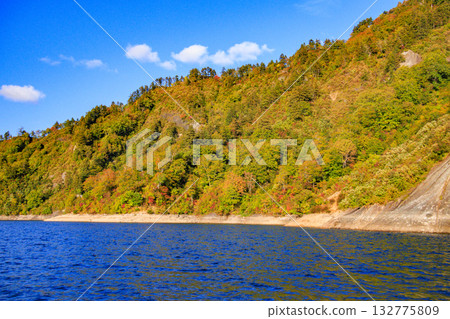 Lake Okutadami excursion course autumn 132775809