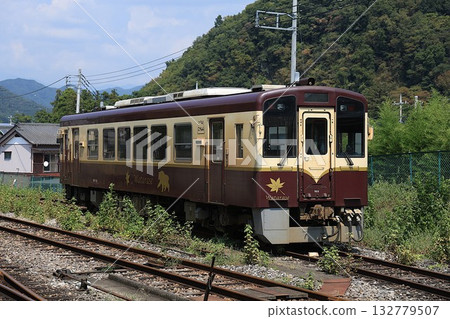 [Watarase Keikoku Railway] WKT-520 Series ~Koushin~ (Watarase Keikoku Line: Omama Station) 132779507