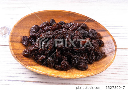 大葡萄乾 132780047