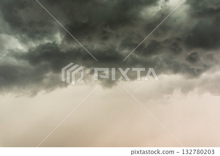 Gloomy clouds have shrouded sky before a thunderstorm Gloomy clouds have shrouded sky before a thunderstorm 132780203