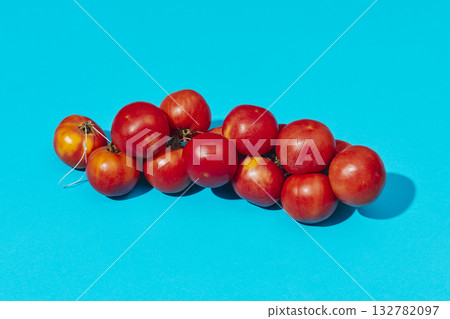 diagonal cluster of Spanish tomatoes diagonal cluster of Spanish tomatoes 132782097