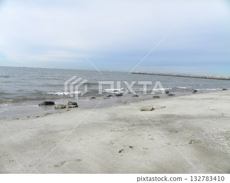 稻毛海岸的藍天白雲 稻毛海岸的藍天白雲 132783410