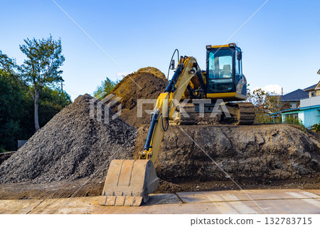 建築工地重型設備 建築工地重型設備 132783715