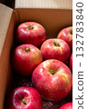 盒裝蘋果直接從日本農場運送 132783840