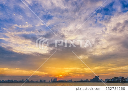 West Lake Sunset, Hanoi 132784268
