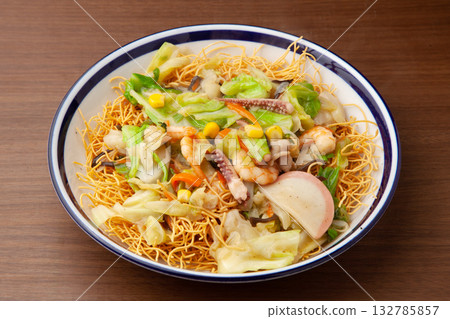 Dish udon Dish udon 132785857