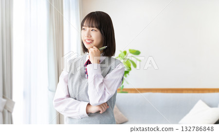 考試生/穿制服的女高中生 132786848