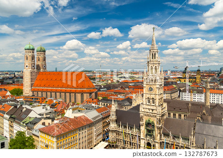 New Town Hall and Frauenkirche Church. Munich Skyline. Bavaria, Germany 132787673