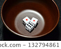 Chinchirorin: 6, dice in a bowl 132794861