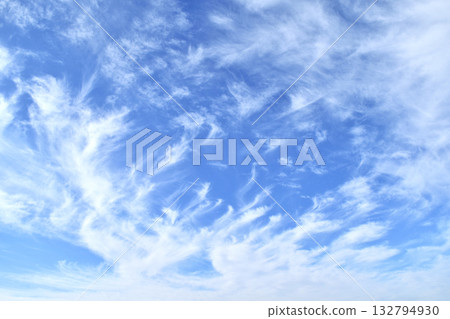 Early morning streaks (Fix photo) 132794930