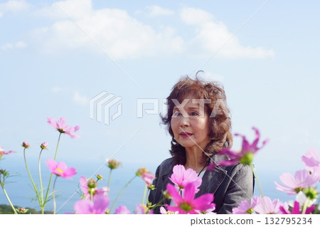 宇宙場高級微笑 132795234