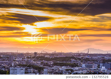 從豐田野宮山展望台欣賞日落城市景觀 從豐田野宮山展望台欣賞日落城市景觀 132795528