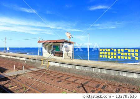 [Nagasaki Prefecture] Daisan-Higashi Station (Shimabara Railway), the closest station to the sea in Japan with fine weather 132795636