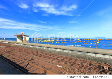 [Nagasaki Prefecture] Daisan-Higashi Station (Shimabara Railway), the closest station to the sea in Japan with fine weather 132795642