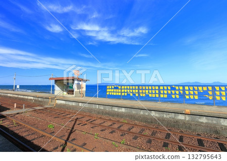 [Nagasaki Prefecture] Daisan-Higashi Station (Shimabara Railway), the closest station to the sea in Japan with fine weather 132795643