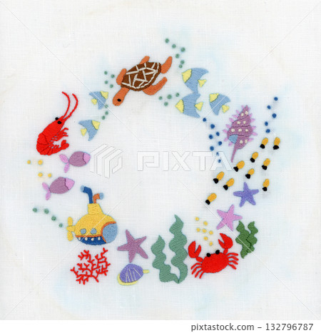 Embroidered wreath with sea motifs 132796787