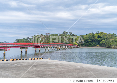 從松島福浦島眺望福浦大橋 132799663