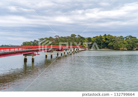 View of Fukuura Bridge over Fukuura Island in Matsushima View of Fukuura Bridge over Fukuura Island in Matsushima 132799664