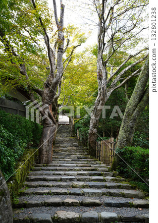京都大原邪光院進山路上的景色 132801238