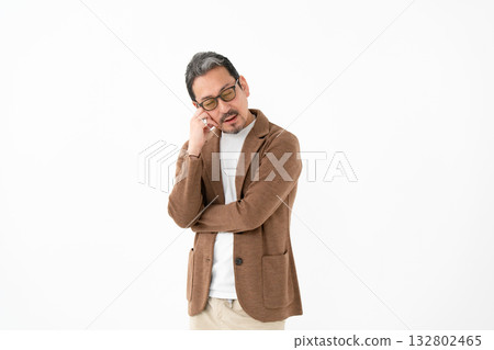 休閒商務中間人擔心 132802465