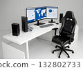一個風格簡約的工作空間，背景簡潔，配有一張寬大的白色辦公桌和黑色辦公椅。 132802733