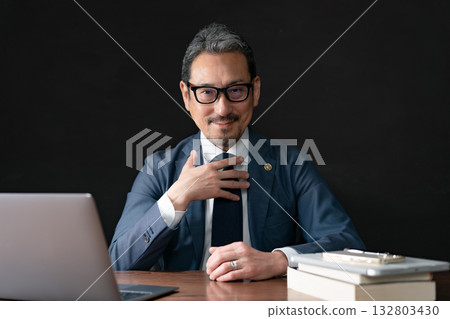 Lawyer counseling Lawyer counseling 132803430