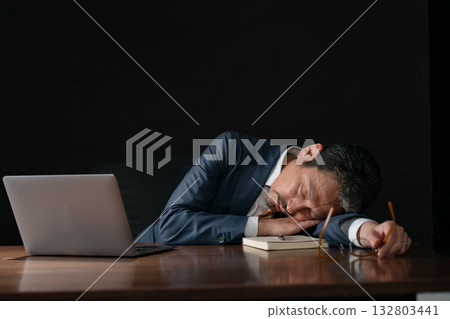 Businessman, fatigue, menopause, nap Businessman, fatigue, menopause, nap 132803441