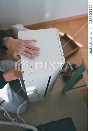 air conditioning, open, male 132805335