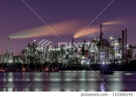 Taketoyo Port factory night view Taketoyo Port factory night view 132806249
