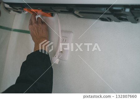 air conditioning, plug, plugs 132807660