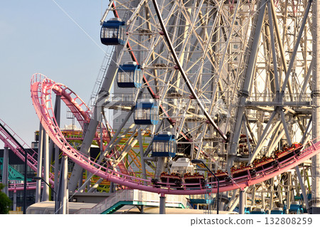 過山車和摩天輪 132808259