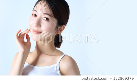 女性肖像美女形象 132809379